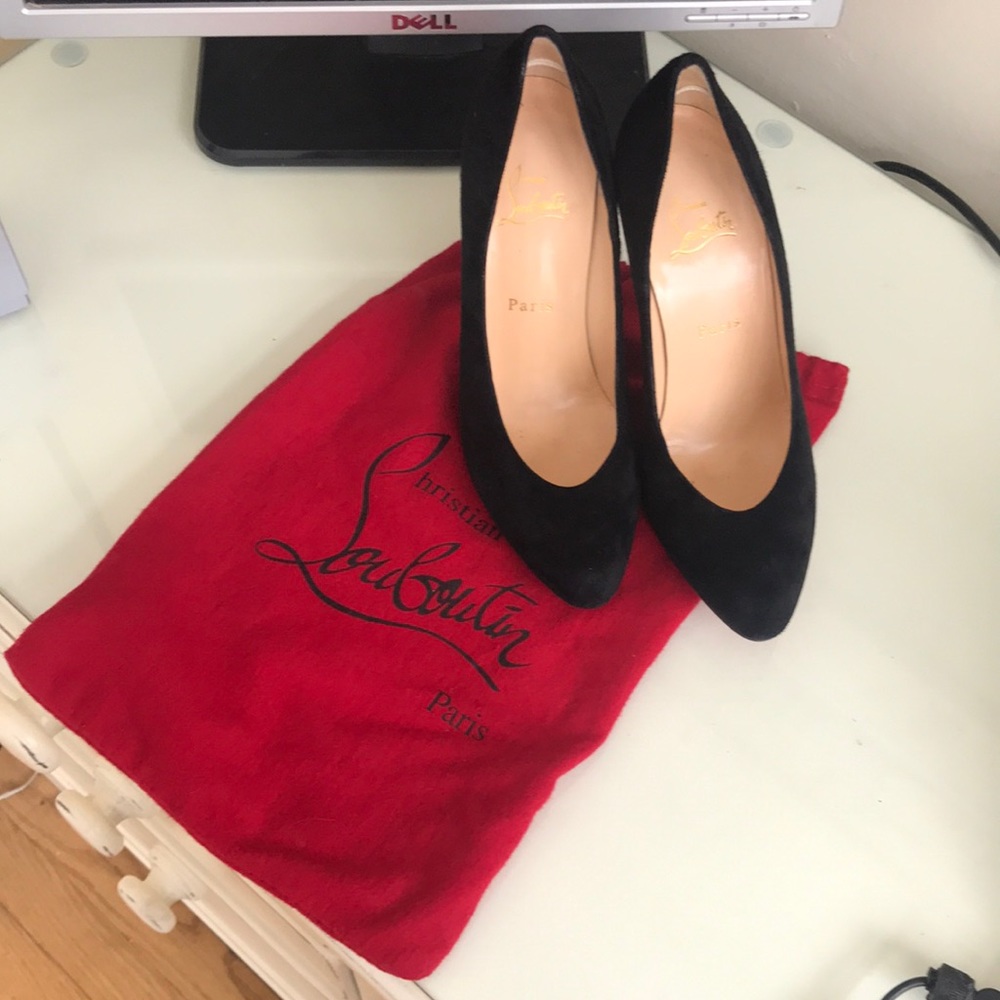Size 39 Women’s Louboutin Suede Heels - light wear